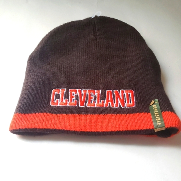 Cleveland Reversible Beanie - Picture 1 of 7